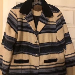 Beautiful Woolrich jacket with leather trim